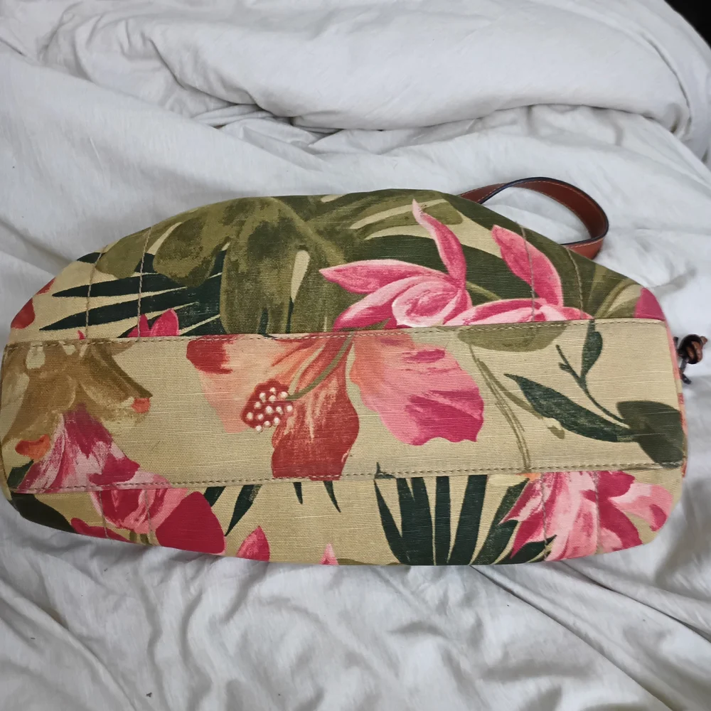 Vintage FOSSIL Floral Canvas Tote Bag with Brown Leather Handles - Picture 8 of 9